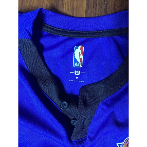 NEW YORK KNICKS MEDIUM BUTTON SHIRT ATHLETIC OFFICIAL NBA NWT - Picture 7 of 7